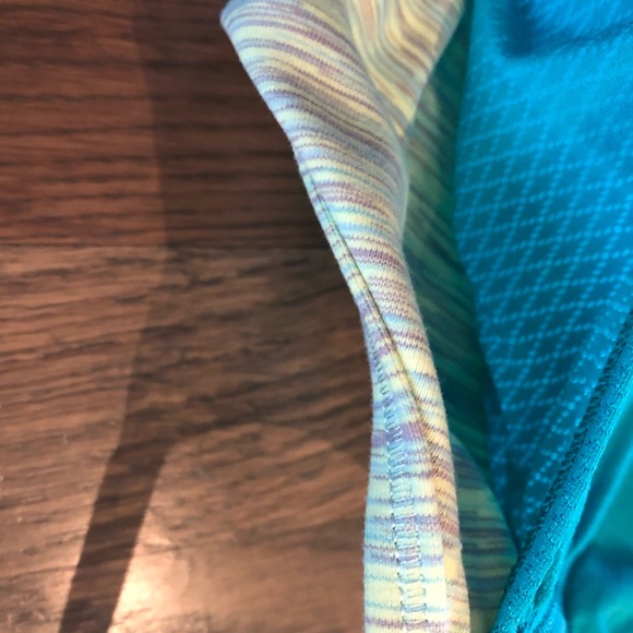 Ivivva Girl size 8 like new - Picture 4 of 4